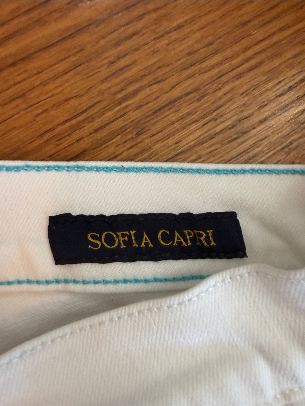 Lucky Brand Sofia Capri White Stretch Jeans Size 14/32 - Picture 3 of 9